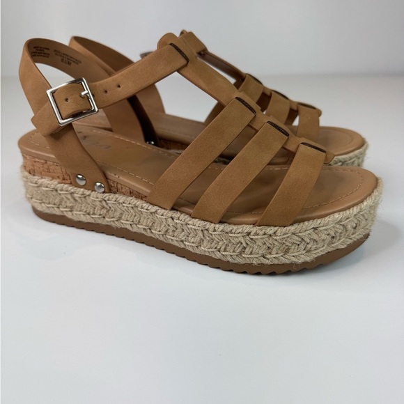 Soda Gladiator Sandal Platform Espadrille - Picture 4 of 15